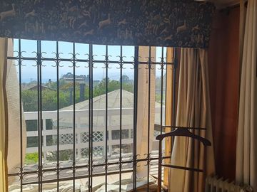 INCREIBLE CASA EN VENTA, ALGARROBO 6D 3B 4E