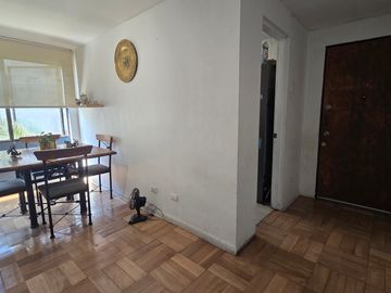 EN VENTA COMODO Y CENTRICO DEPARTAMENTO EN PROVIDENCIA
