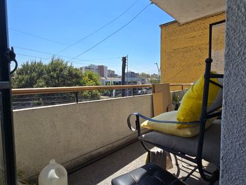 EN VENTA COMODO Y CENTRICO DEPARTAMENTO EN PROVIDENCIA