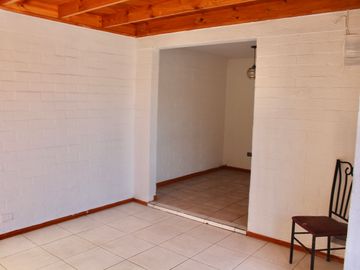 EXCELENTE OPORTUNIDAD PARA FAMILIA LINDA CASA