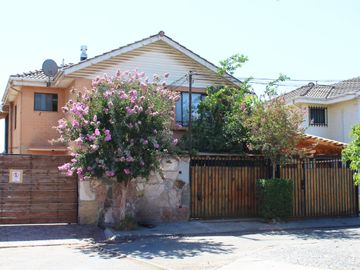 EXCELENTE OPORTUNIDAD PARA FAMILIA LINDA CASA