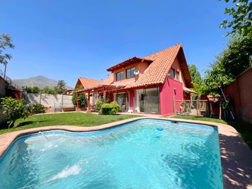 VENTA CASA EN CONDOMINIO 4HAB 4BA HUECHURABA