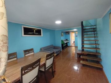 OPORTUNIDAD UNICA CASA EN EL CORAZON DE SANTIAGO CENTRO