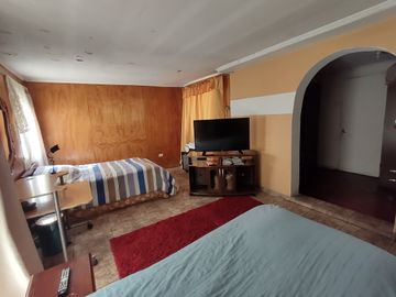 OPORTUNIDAD UNICA CASA EN EL CORAZON DE SANTIAGO CENTRO
