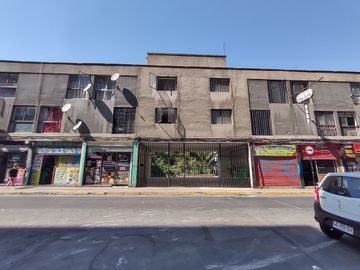 OPORTUNIDAD UNICA CASA EN EL CORAZON DE SANTIAGO CENTRO