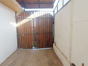 CRISOL CASA HERMOSA , AMPLIA, ESTACIONAMIENTO
