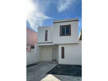 Casa en venta  Las Lomas sector Jardines en Garcia