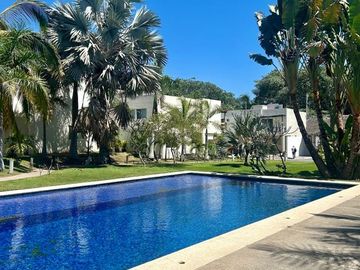 CASA EN VENTA CON EXCEDENTE DE TERRENO EN MEZCALES