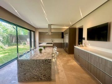 CASA DE LUJO EN VENTA PALMILLAS