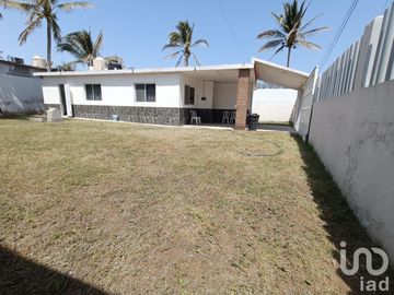 CASA EN VENTA EN ANTÓN LIZARDO, ALVARADO, VERACRUZ, VER.