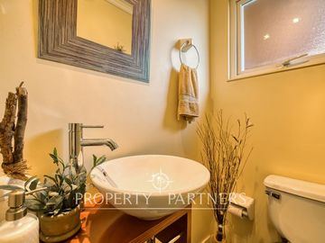 Venta de hermosa casa en condominio, con excelente conectividad!