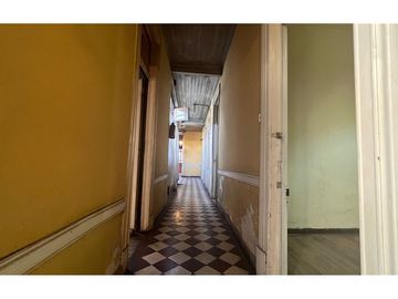 VENTA CASA ANTIGUA-OPORTUNIDAD PARA INVERSIONISTAS