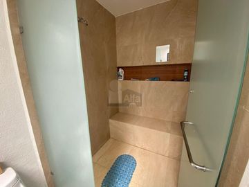 Casa en condominio en venta en Colinas del Bosque 2a Sección, Corregidora, Querétaro