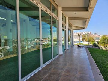 Casa en condominio en venta en Colinas del Bosque 2a Sección, Corregidora, Querétaro