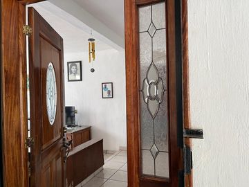 Amplia casa en venta en el centro de Tecomán.
