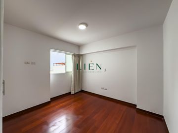Ocasión: Flat Piso 3 con vista directa al mar y parque