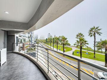 Ocasión: Flat Piso 3 con vista directa al mar y parque