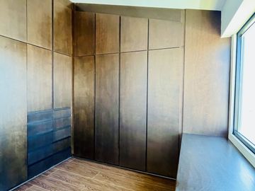 CASA EN VENTA CON ELEVADOR ESTILO CONTEMPORÁNEO EN GRAN RESERVA, PUEBLA