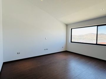 CASA EN VENTA CON ELEVADOR ESTILO CONTEMPORÁNEO EN GRAN RESERVA, PUEBLA