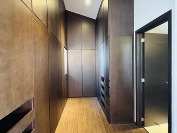 CASA EN VENTA CON ELEVADOR ESTILO CONTEMPORÁNEO EN GRAN RESERVA, PUEBLA