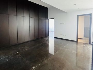 CASA EN VENTA CON ELEVADOR ESTILO CONTEMPORÁNEO EN GRAN RESERVA, PUEBLA