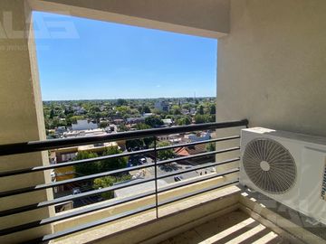 Departamento monoambiente-Ituzaingó Norte Centro-Cochera-