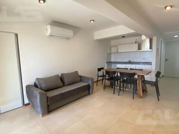 Departamento monoambiente-Ituzaingó Norte Centro-Cochera-