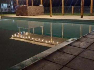 Casa en venta - 4 Dormitorios 4 Baños - 50.000Mts2 - Mendoza