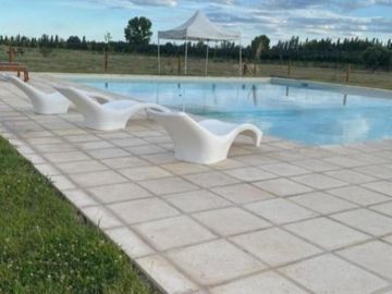 Casa en venta - 4 Dormitorios 4 Baños - 50.000Mts2 - Mendoza