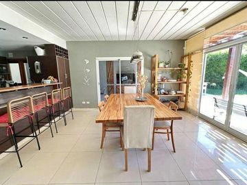 Venta de Casa en Santa Clara - Villanueva - 6 ambientes