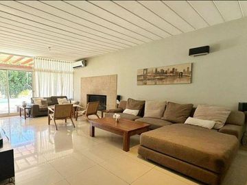 Venta de Casa en Santa Clara - Villanueva - 6 ambientes