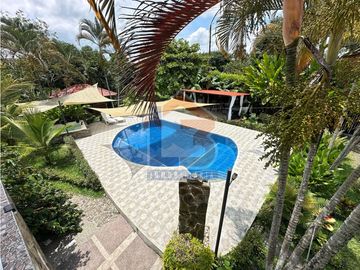 SE VENDE FINCA FAMILIAR O TURISTICA VIA QUIMBAYA-ALCAL