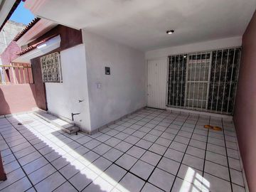 CASA EN VENTA EN EL ALAMO INDUSTRIAL
