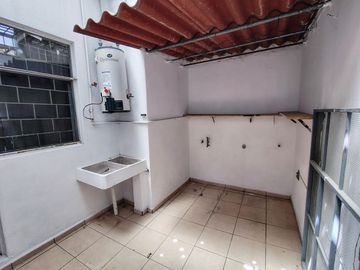 CASA EN VENTA EN EL ALAMO INDUSTRIAL