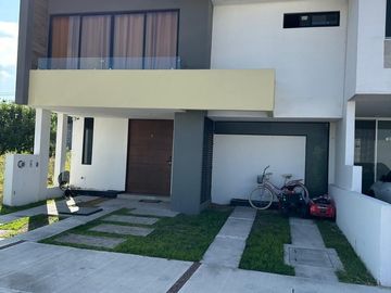 Venta de Casa en Querétaro, Corregidora, Cañadas del Arroyo