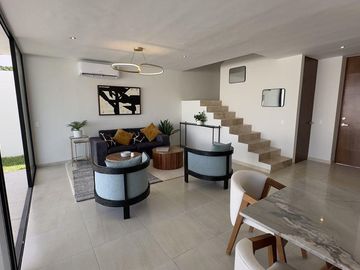 Casa de 3 recámaras en venta dentro de privada en Conkal