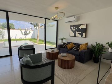 Casa de 3 recámaras en venta dentro de privada en Conkal