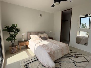 Casa de 3 recámaras en venta dentro de privada en Conkal