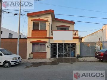 Casa en  Venta Col. Marinez