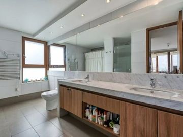 Departamento en Venta en Hermanos Cabot 7700