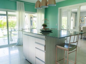VENTA HERMOSA CASA EN TIPAS NORDELTA LOTE INTERNO