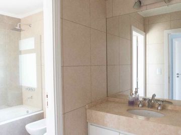 VENTA HERMOSA CASA EN TIPAS NORDELTA LOTE INTERNO
