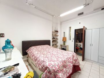 CASA BOEDO CON LOCAL VENTA
