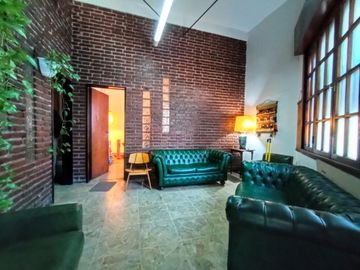CASA BOEDO CON LOCAL VENTA