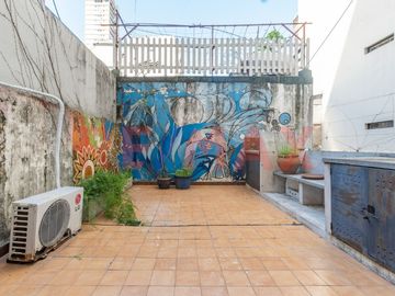 Venta monoambiente divisible-Balcón-Patio/Cochera