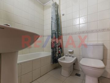 Venta monoambiente divisible-Balcón-Patio/Cochera