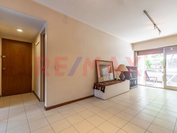 Venta monoambiente divisible-Balcón-Patio/Cochera