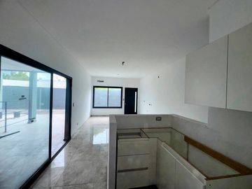 Duplex 3 amb en venta en Ituzaingo con cochera