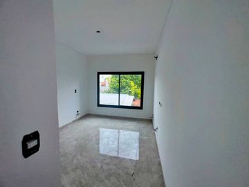 Duplex 3 amb en venta en Ituzaingo con cochera