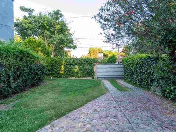 Venta Casa Villa Allende 4 Dorm 4 Baños